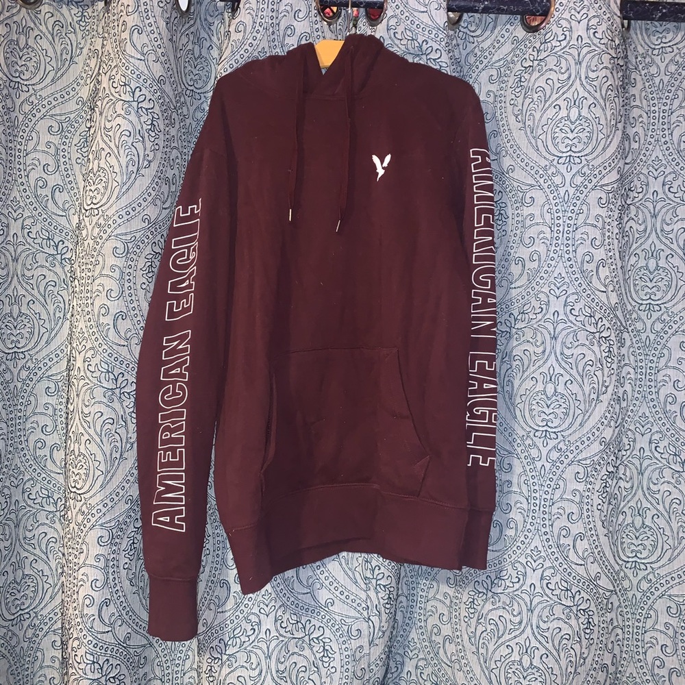 Maroon American Eagle hoodie